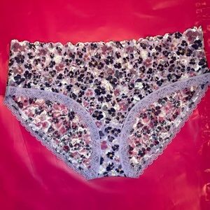 VS Small S THE LACIE Floral Lace Hiphugger Orchid Bloom Purple Floral NWT